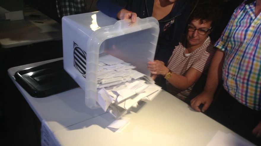 Recuento definitivo del referéndum, según el Govern: participación del 43% con un 90% de votos del 'sí'
