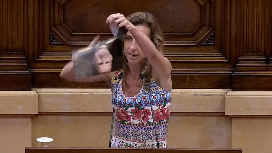 LAIA.00 01 22 21.Imagen fija150