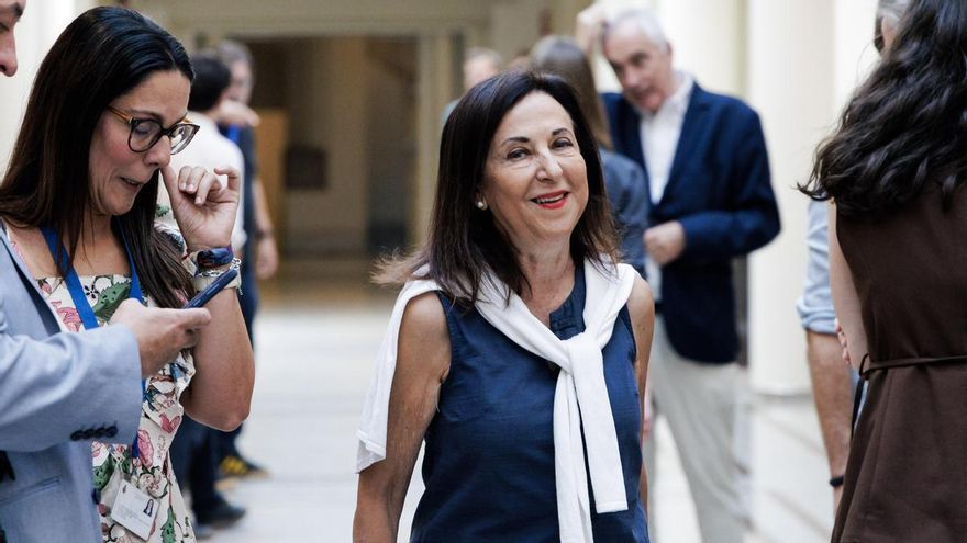 La ministra de Defensa, Margarita Robles, a su llegada a una sesión de control al Gobierno en el Senado, a 15 de septiembre de 2026, en Madrid