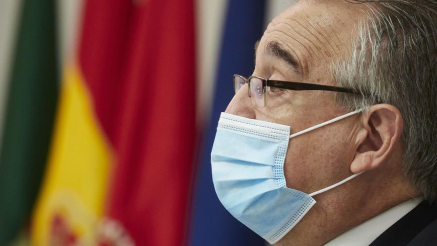 Archivo - El alcalde de Pamplona, Enrique Maya (archivo)