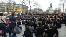 París mantiene la indignación en la plaza de la República y la contagia a otras ciudades