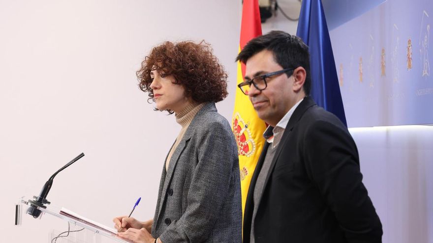 Los diputados de Sumar Aina Vidal y Gerardo Pisarello durante una comparecencia en el Congreso.