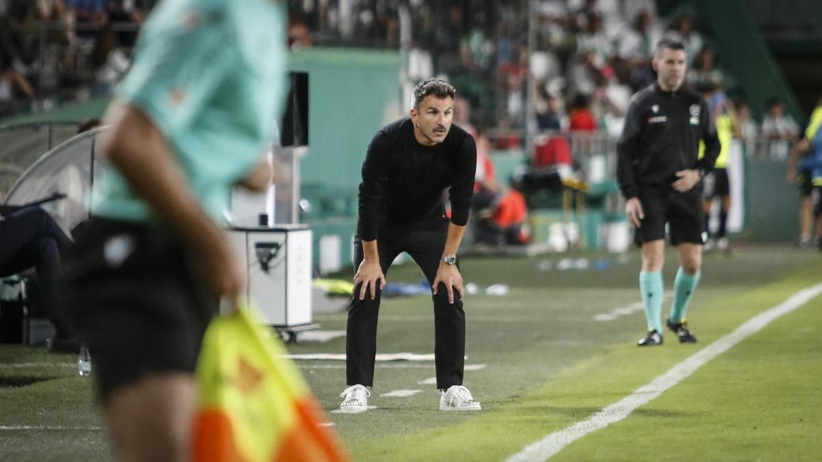 Iván Ania avisa de la importancia del duelo en Albacete: "Ganar significaría dar un salto importante"