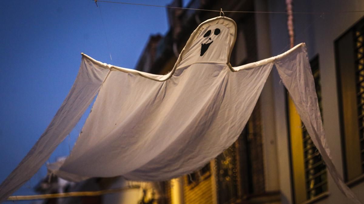 La calle López de Alba celebra su Halloween