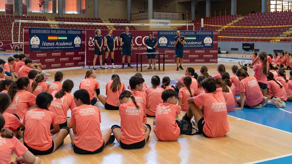 Clausura del Campus Rafa Pascual de voleibol en Vista Alegre