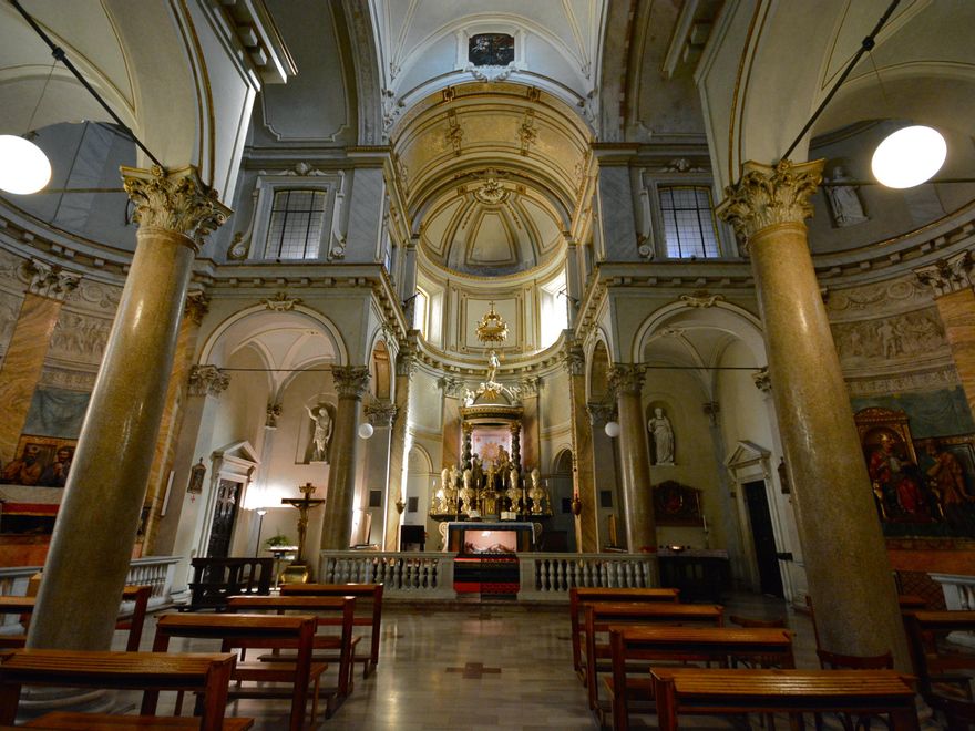 Interior de la Iglesia del Santo Sepulcro.