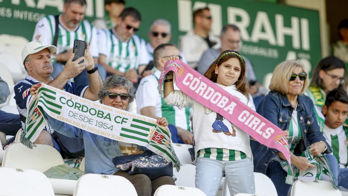 Grada Blanquiverde del Córdoba CF - SD Eibar