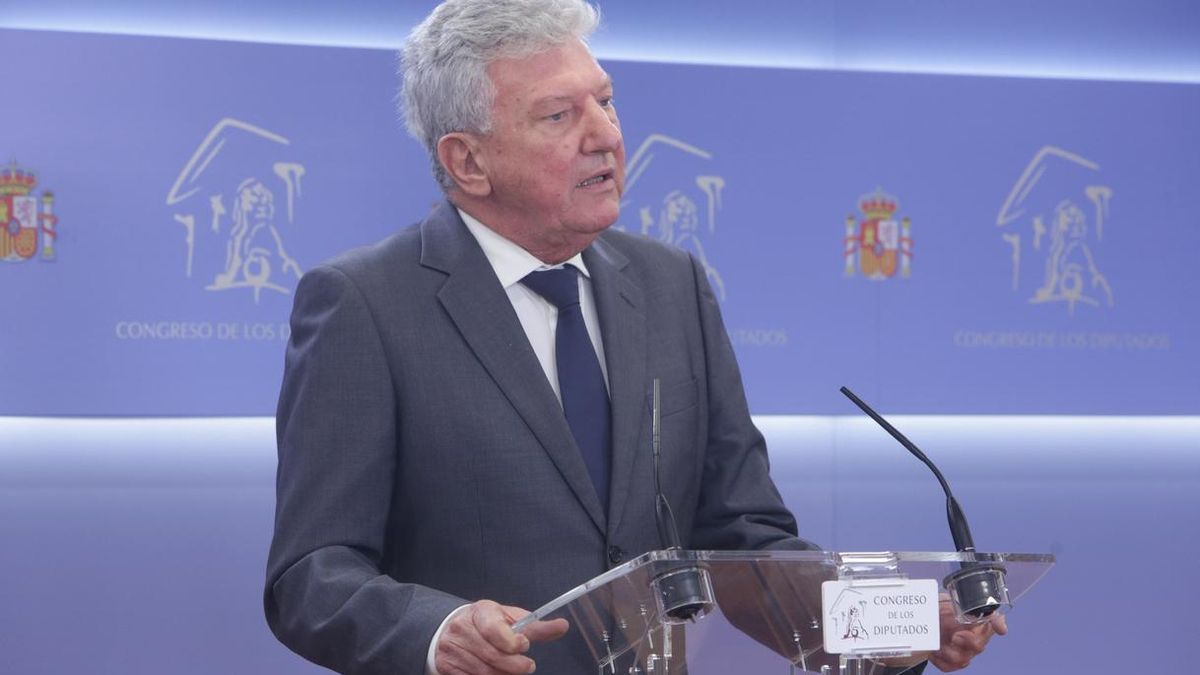 Quevedo (NC) espera "concreciones" de Sánchez sobre los compromisos del acuerdo de investidura