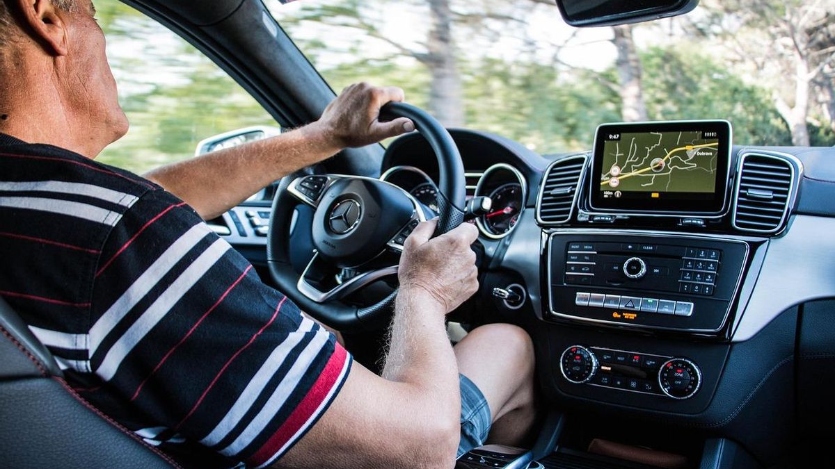 La discusión sobre la edad al volante se complica con la pérdida de autonomía