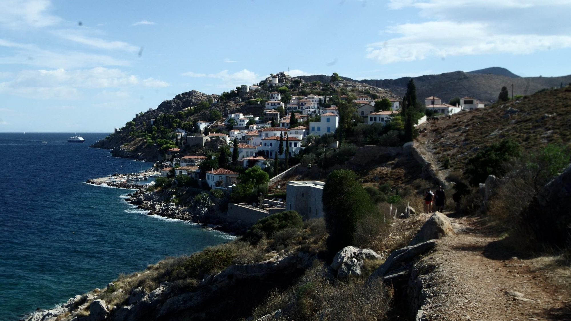 Caminos. Hidra está vetada a los vehículos de motor y todo se recorre a pie.