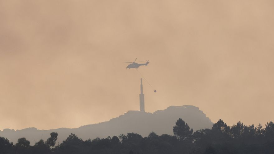 El fuego en las Hurdes tuvo esta noche varias reproducciones atajadas y sigue sin estar controlado
