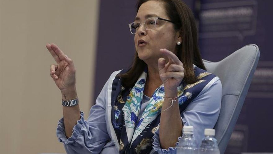 En la imagen un registro de la canciller de El Salvador, Alexandra Hill Tinoco, quien señaló que el Gobierno "impulsa iniciativas productivas para que los compatriotas que han retornado a la nación puedan desarrollarse de manera plena".