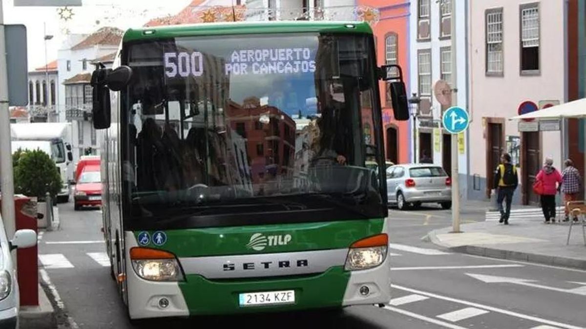 El Cabildo amplía los horarios de la línea 500 del aeropuerto con cuatro nuevos servicios diarios