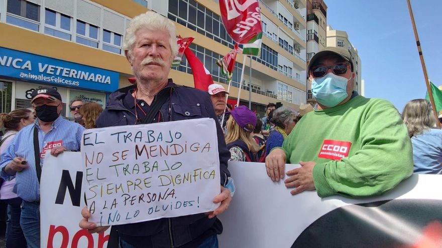 Cádiz pide subidas salariales en la marcha del 1º de mayo y castiga con indiferencia la de Vox: "Abascal, ponte a trabajar"