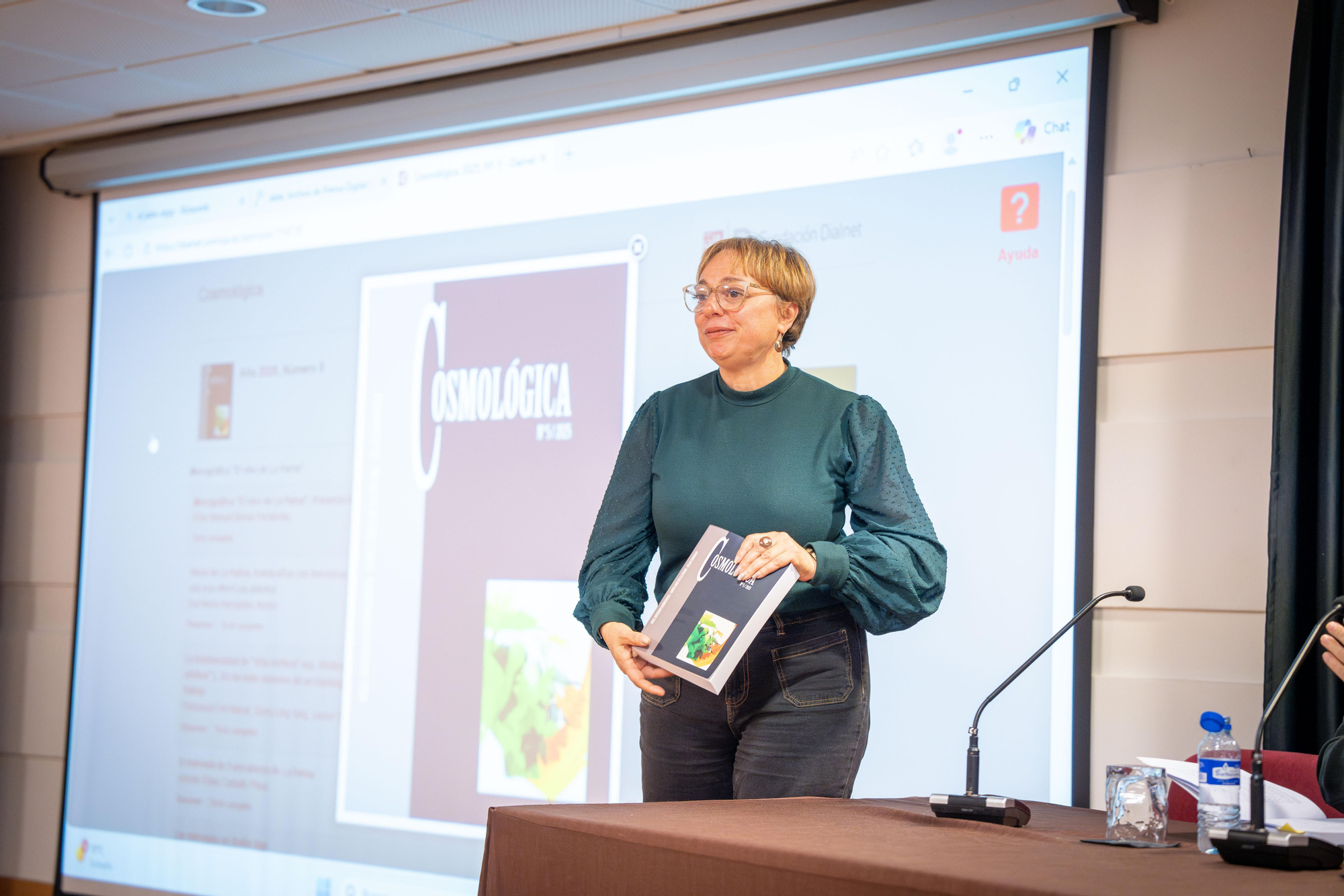 Presentación del monográfico sobre la viña y el vino de La Palma.