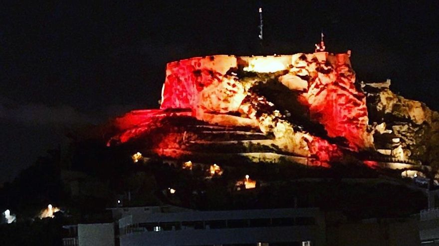 El Ayuntamiento de Alicante suma al rey Alfonso X a su tendencia de 'desvalencianización'