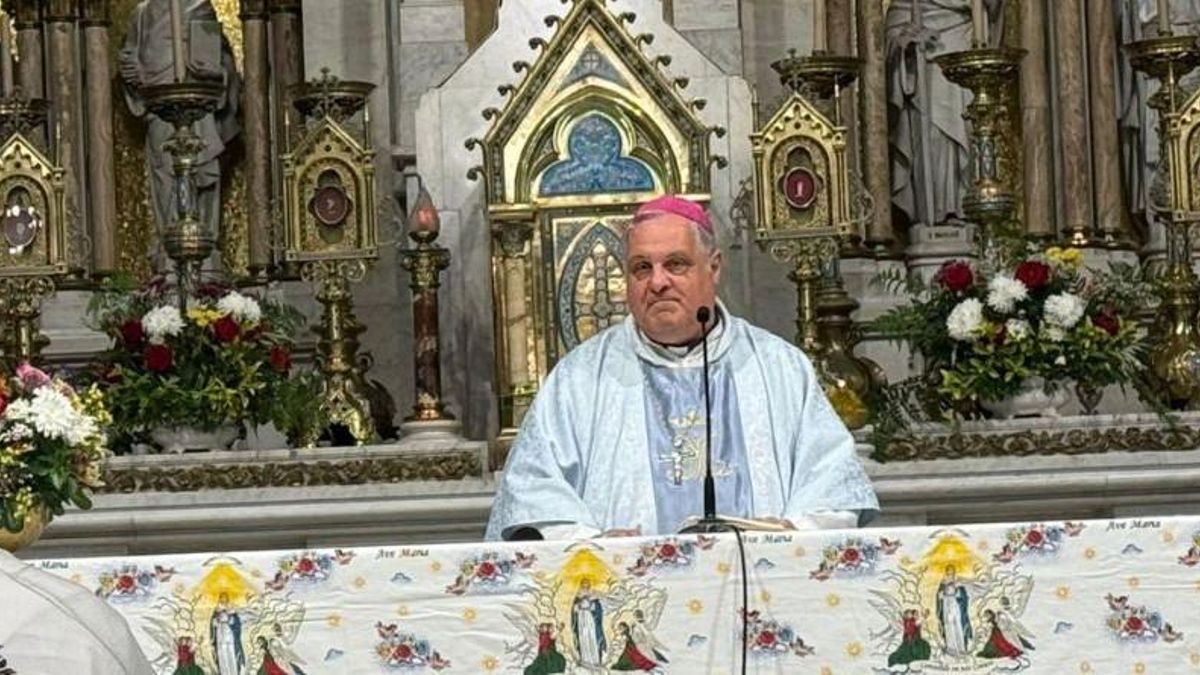 La Conferencia Episcopal Argentina realizará a las 17 una misa en la Basílica de Luján, que será presidida por el monseñor Marcelo Colombo bajo el lema “memoria agradecida” y “compromiso misionero”.