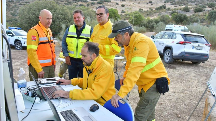 El fin del periodo de alto riesgo de incendios deja a Andalucía con un tercio menos de bomberos forestales