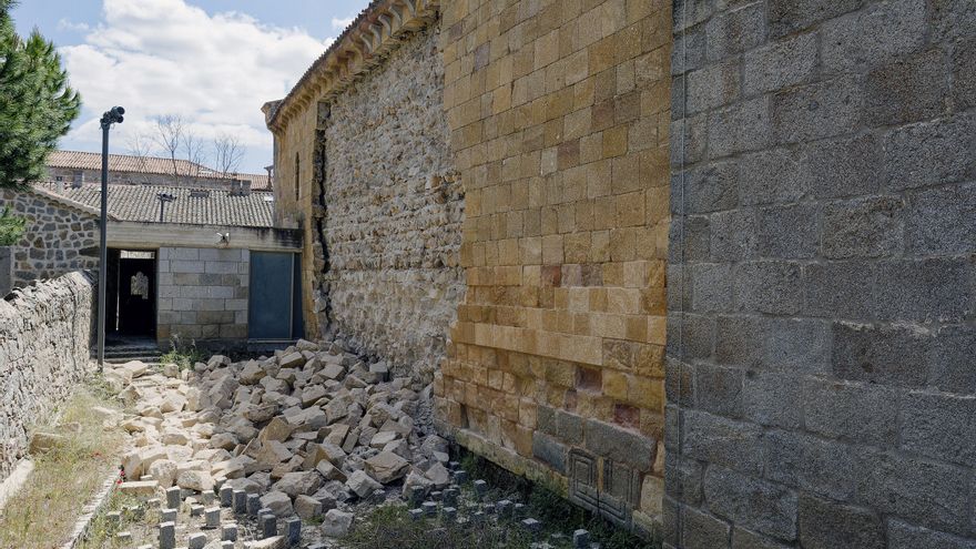 Se derrumba parte de un muro de la iglesia románica de San Andrés (s. XII) en Ávila