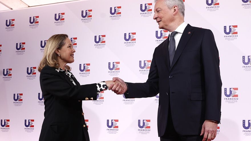 Calviño pide a la UE reformar el mercado energético ante el impacto de la invasión de Ucrania en la factura de la luz