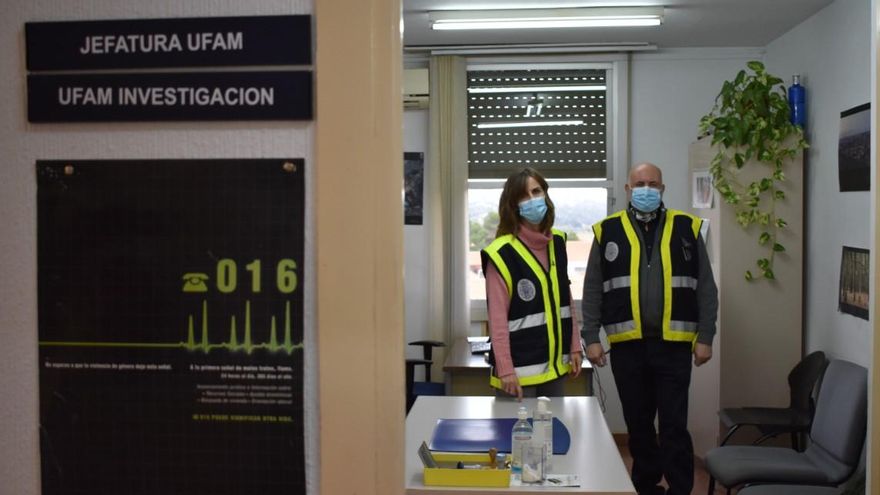 Cristina R. P, jefa UFAM Toledo, y Fernando H. G, responsable Área de Protección