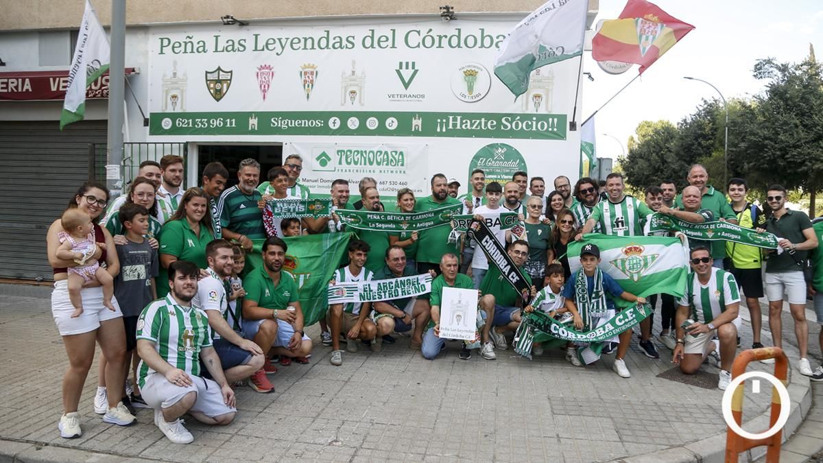 El blanco y el verde, unidos por el fútbol: la fiesta previa del Córdoba CF - Real Betis