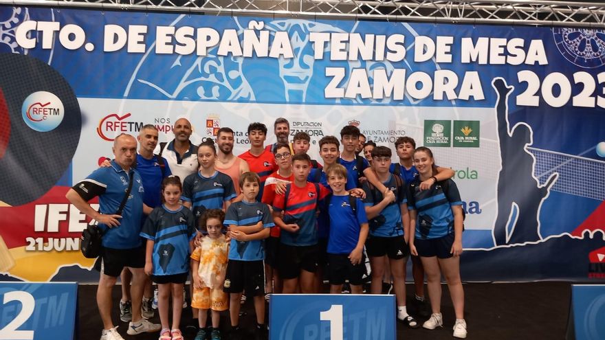 La cantera canaria del tenis de mesa gana experiencia en el Campeonato de España