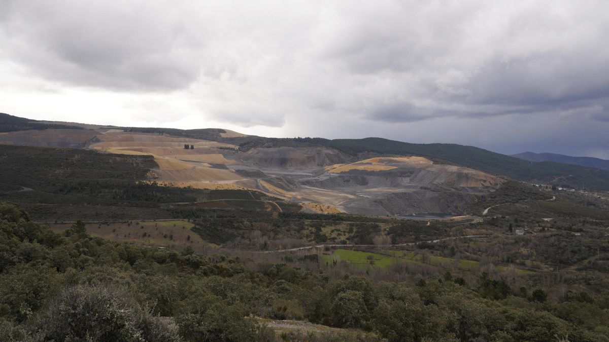 Restauración de la mina a cielo abierto Gran Corta de Fabero, en imagen de archivo.