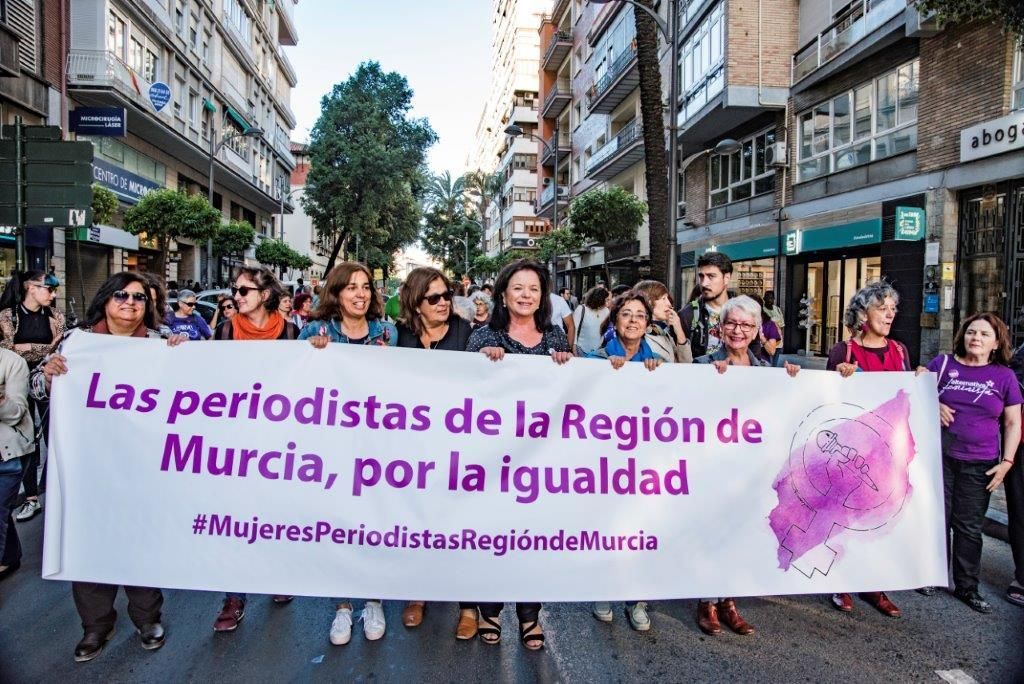 Manifestación feminista para pedir la dotación presupuestaria para el Pacto contra la Violencia de Género / CARLOS TRENOR