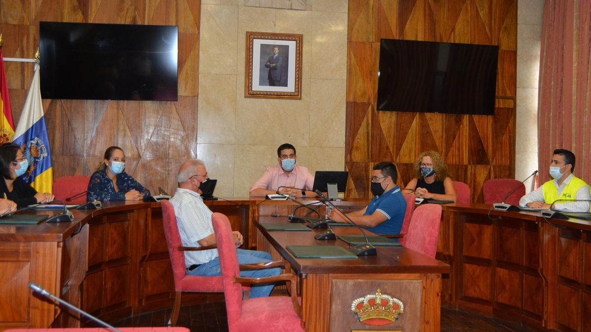 Un momento de la reunión celebrada este martes.