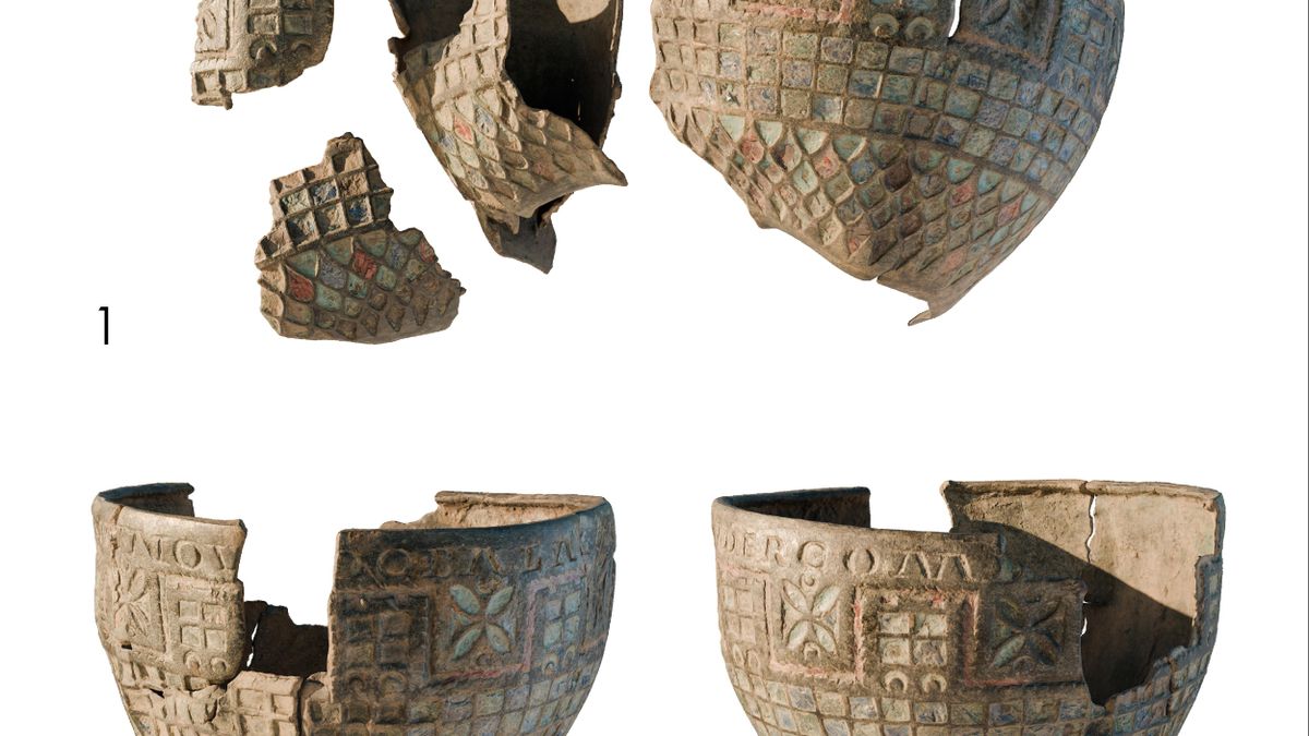 La copa romana fechada en el siglo II, con una decoración alusiva al Muro de Adriano (Vallum Aelium), que ha sido encontrada.