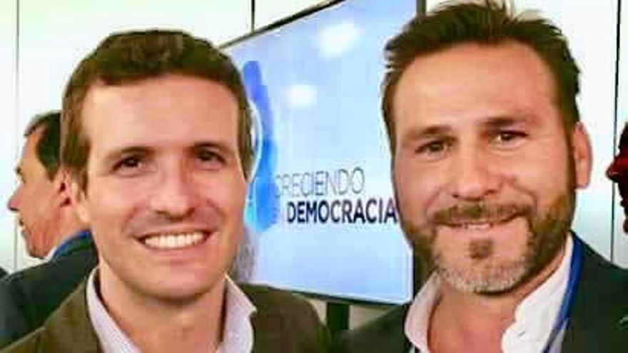 Alejandro Morant junto a Pablo Casado