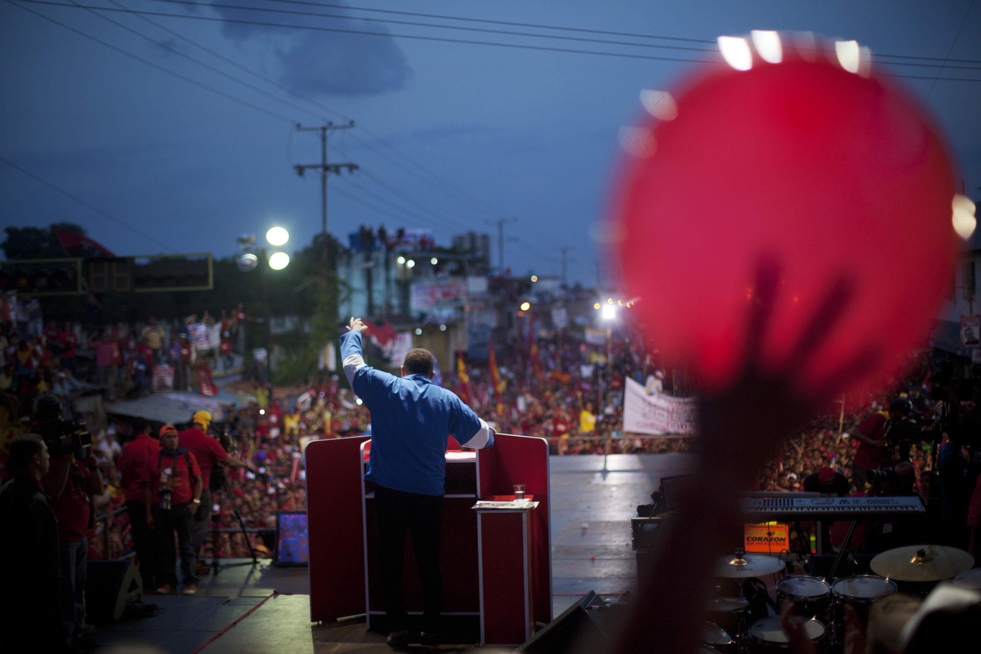 Hugo Chávez, durante un discurso en la campaña electoral en Valencia, Venezuela (3 de octubre de 2012) / AP Photo | Rodrigo Abd