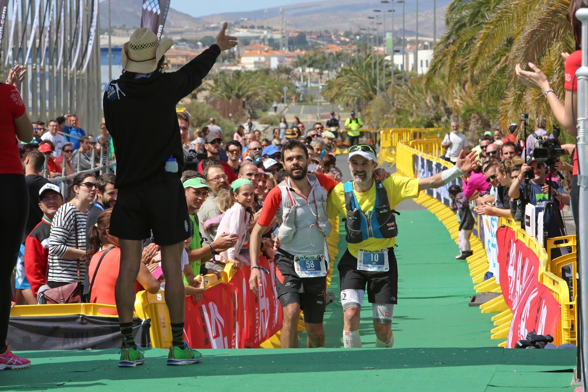 Llegada a meta en la Transgrancanaria 2016. (Alejandro Ramos).