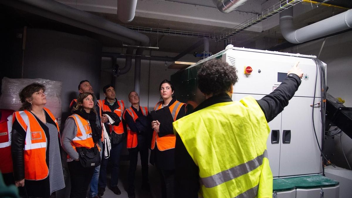 Nasuvinsa instala la primera caldera de biomasa en su parque de vivienda pública de alquiler como experiencia piloto