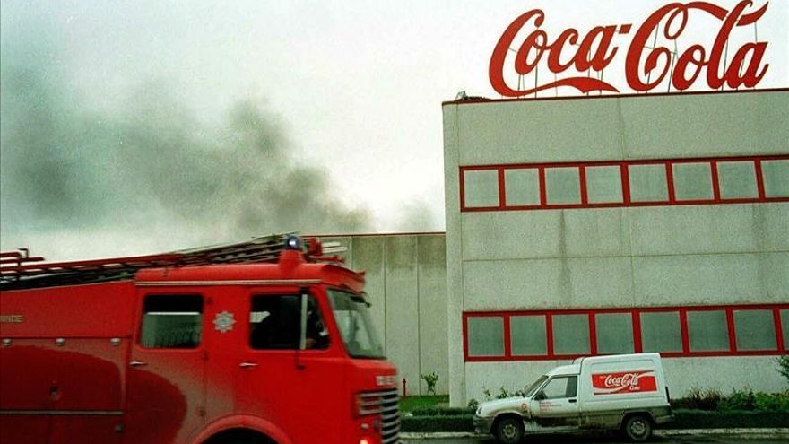 Una huelga paraliza la mayor planta de Coca Cola Femsa en Venezuela