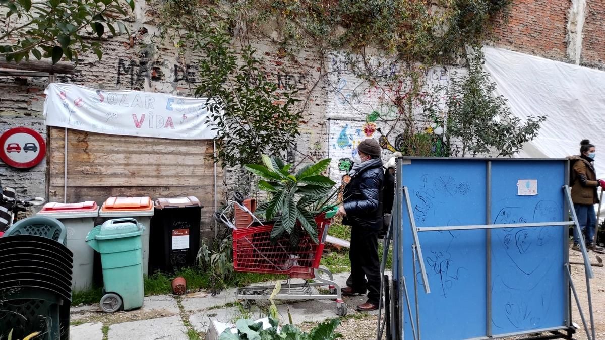 Algunos acudieron bien preparados al solar