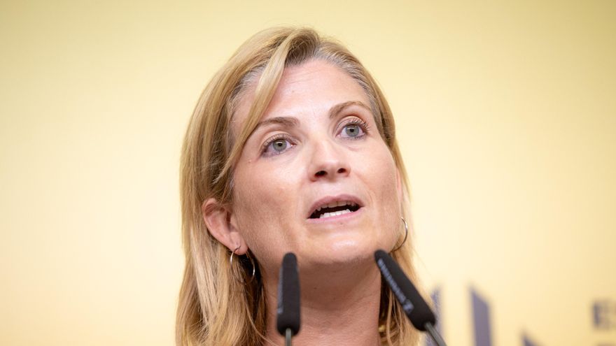 La portavoz de ERC, Raquel Sans, durante una rueda de prensa, en la sede de ERC, a 29 de julio de 2024, en Barcelona, Catalunya (España).