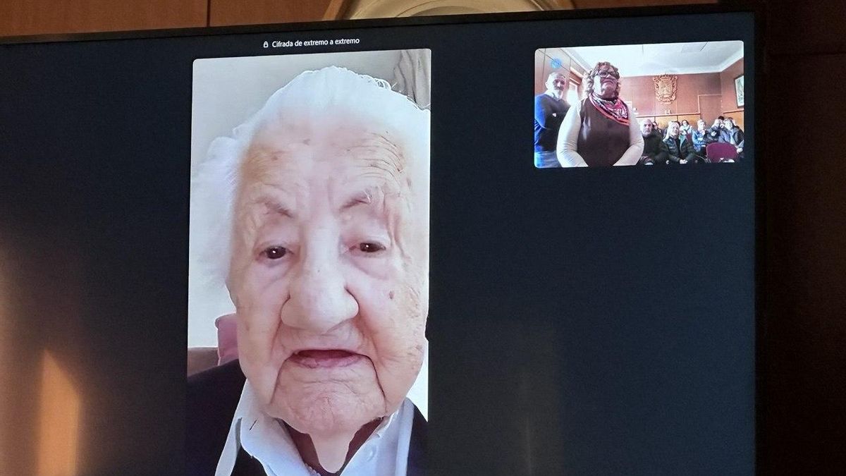 Vegacervera rinde homenaje a Araceli López en su 108 cumpleaños: “De lo malo uno se acuerda siempre”