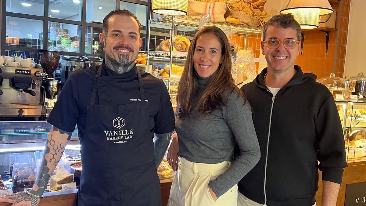 Marcos Costa, Leticia Junco y Alfredo Márquez (de izquierda a derecha), los tres socios que componen el equipo de Vanille Bakery lab
