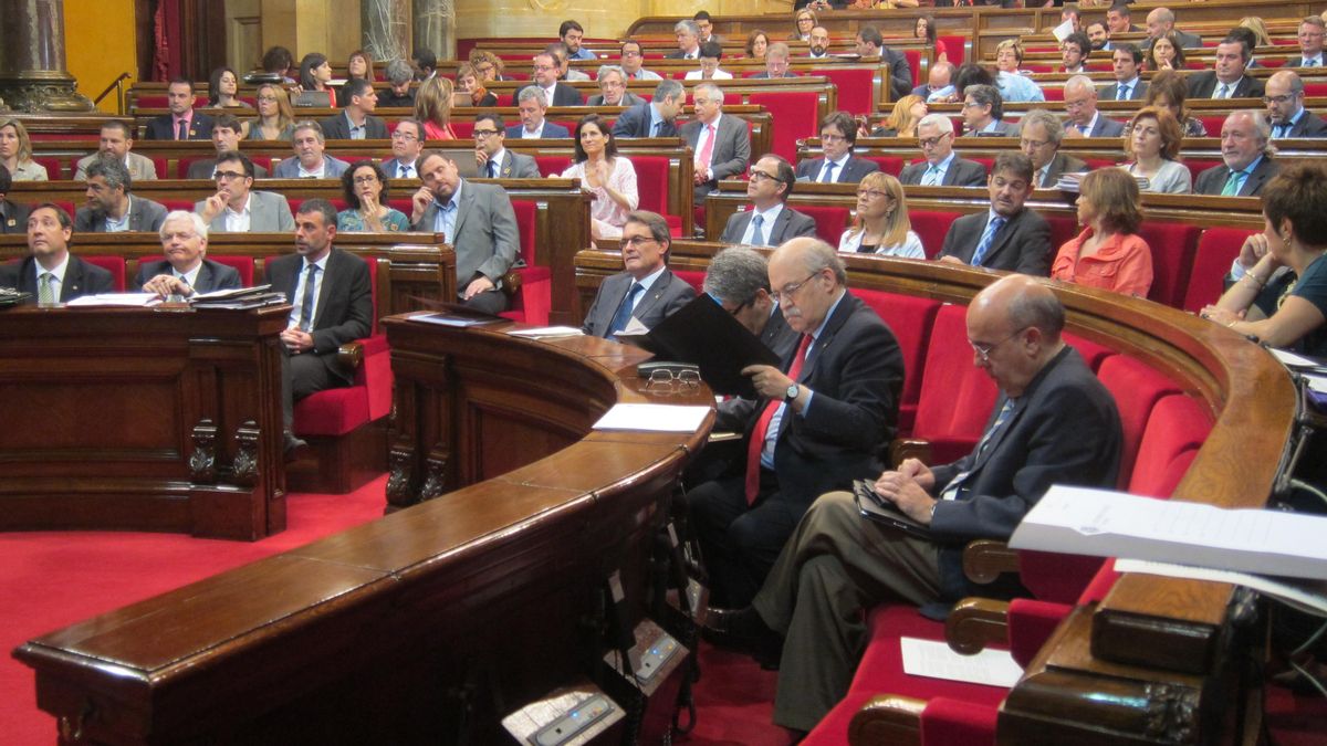 Mas se explicará en comisión en julio y CiU y ERC vetan que lo haga en pleno