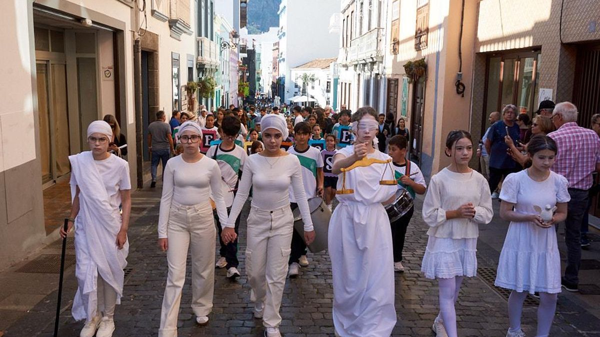 El silencio que habló de paz en Santa Cruz de La Palma