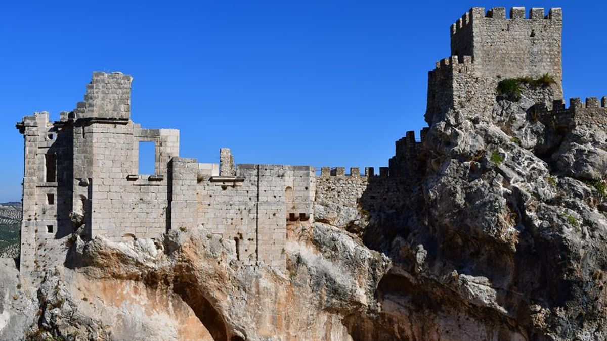 Imagen del castillo-palacio de Zuheros