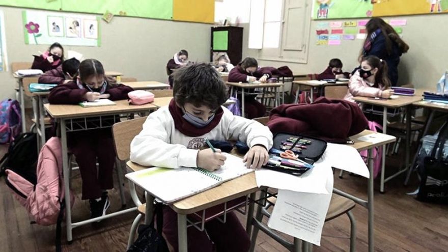 Presencialidad, vacunación y cambios en el protocolo: la estrategia para la vuelta a las aulas ante el avance de ómicron