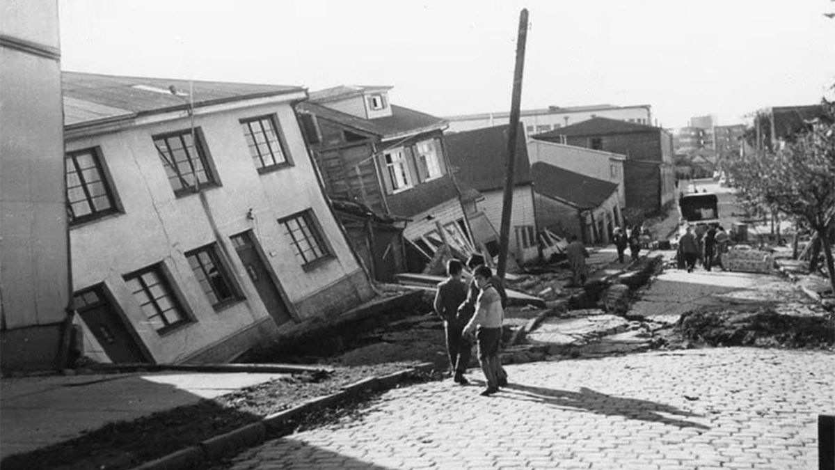 Casas derrumbadas en el terremoto de Valdivia de 1960.