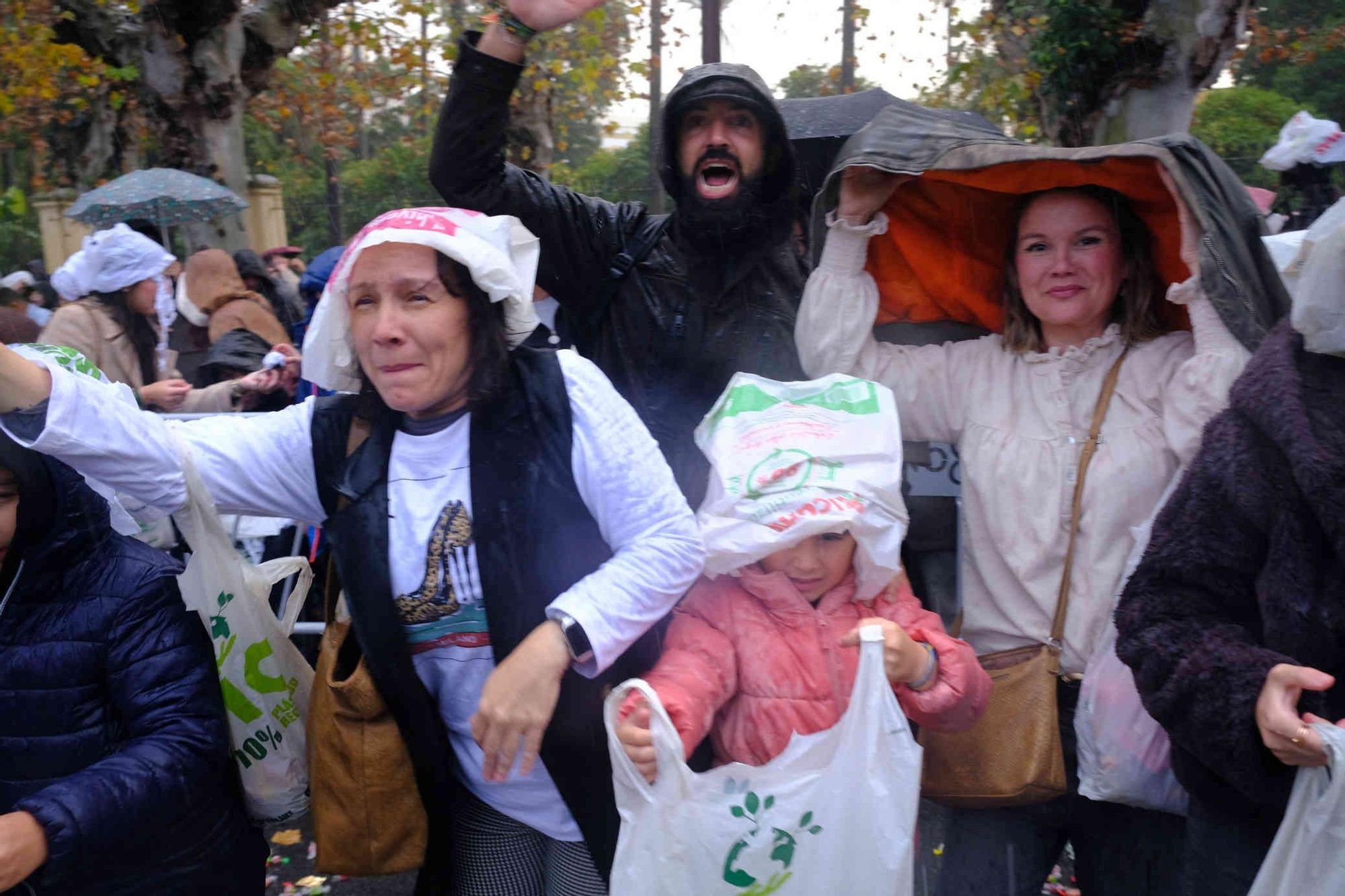 La lluvia fue la protagonista en los primeros minutos