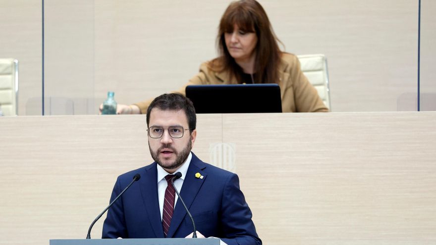 El candidato de ERC a la presidencia de la Generalitat, Pere Aragonès, en el Auditori del Parlament de Catalunya, durante su primera intervención en el debate de investidura. EFE/Quique García