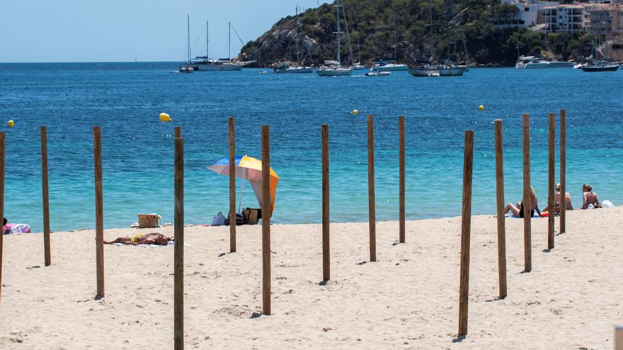 Vista de Punta Ballena, en Magaluf una de las zonas turísticas de Mallorca más afectada por la falta de turistas británicos. 