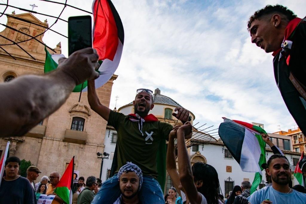 Centenares de murcianos se manifiestan en apoyo a Palestina