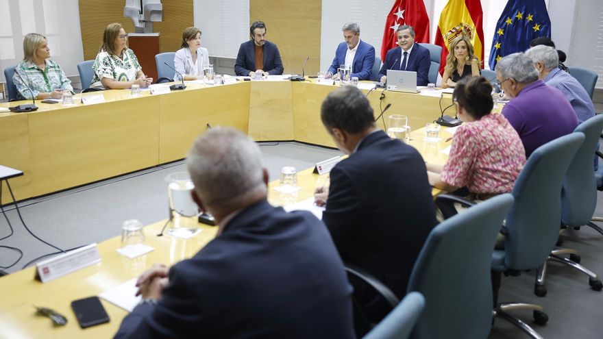 El consejero de Transportes, reunido este martes con las asociaciones de víctimas
